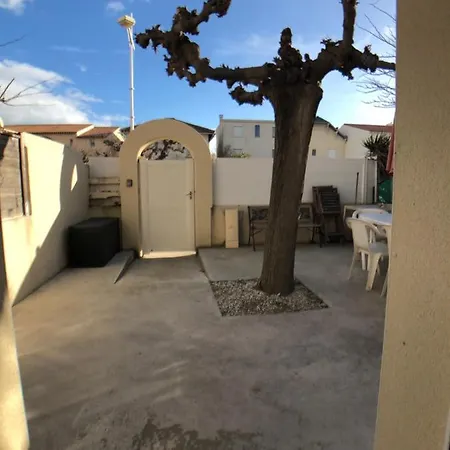Holiday home Maison En Bord De *
